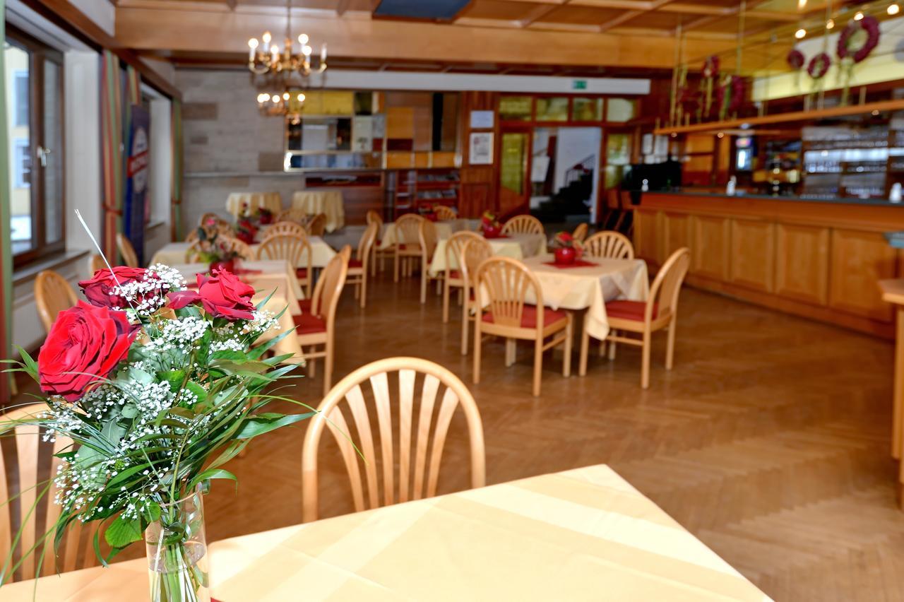 Bildungshaus Schloss Krastowitz Hotel Klagenfurt am Woerthersee Luaran gambar
