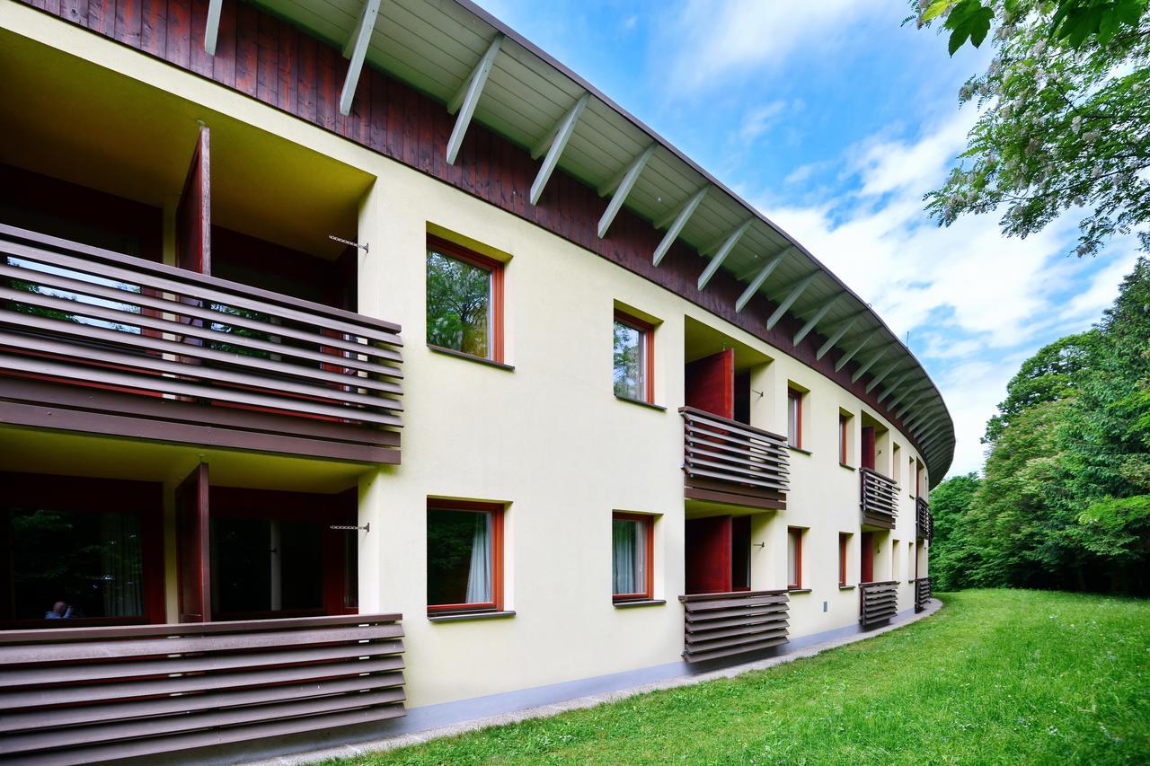 Bildungshaus Schloss Krastowitz Hotel Klagenfurt am Woerthersee Luaran gambar
