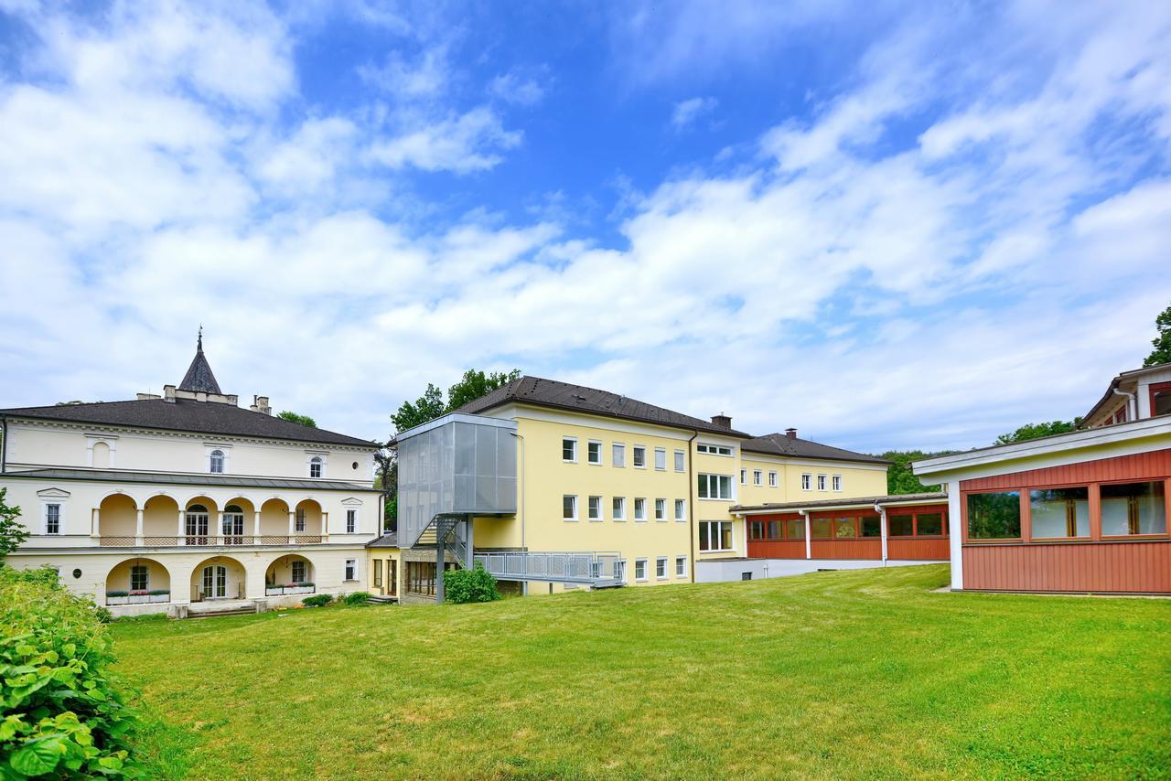 Bildungshaus Schloss Krastowitz Hotel Klagenfurt am Woerthersee Luaran gambar