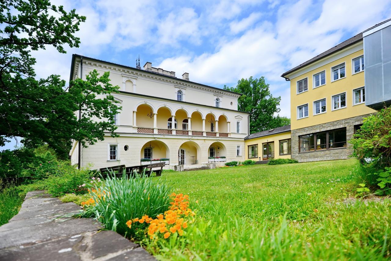 Bildungshaus Schloss Krastowitz Hotel Klagenfurt am Woerthersee Luaran gambar